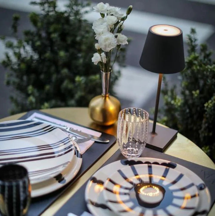Kabellose, wiederaufladbare LED-Lampe: Eleganz und Freiheit der Beleuchtung!