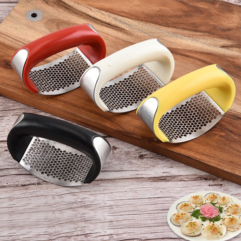 Manual garlic press: Easy, quick, and durable